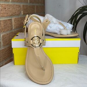 Liz Claiborne Lally Sand thong sandals with gold medallion New in the box - 7